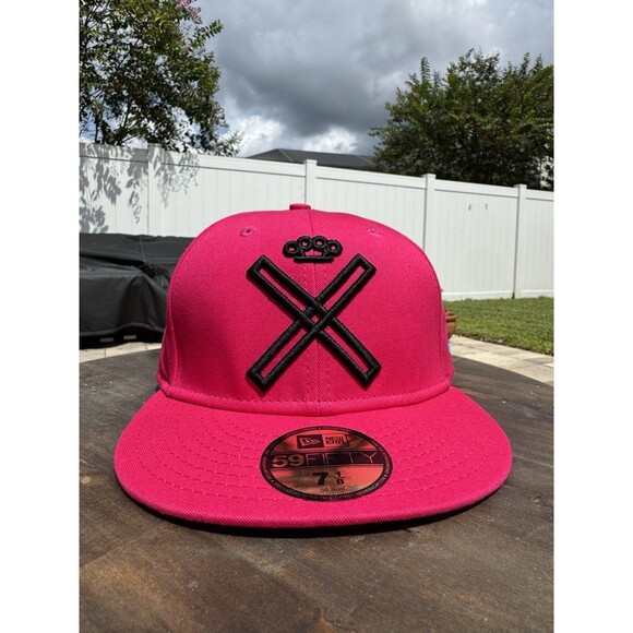 New Era Other - New Era 59Fifty 10.Deep Pink & Black Embroidered Fitted Hat Size 7 1/8 RARE New!